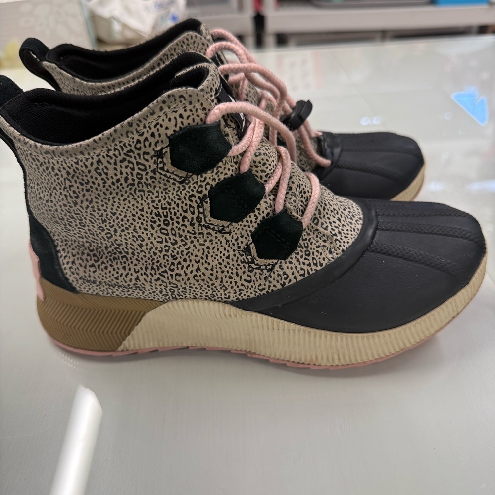 Sorel Black and Cream Leopard Print Women's Boots